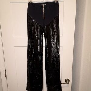 Pho leather contrast black pants snatch the body